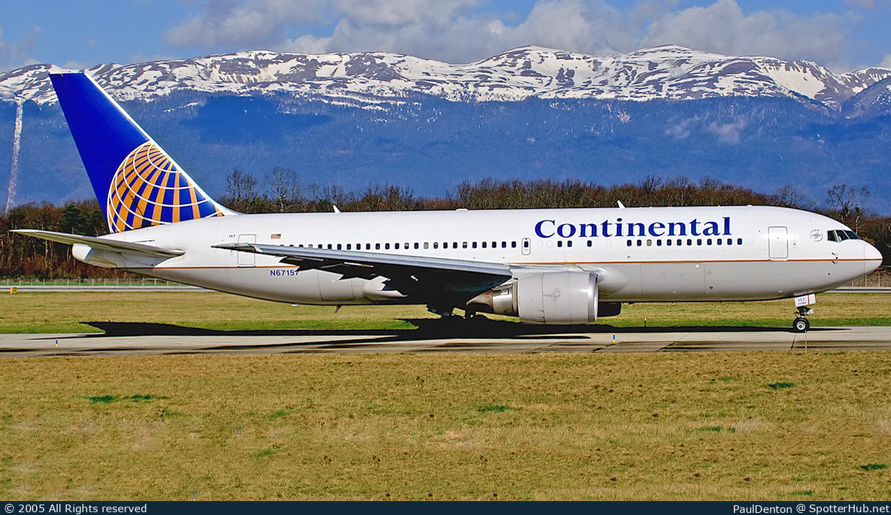 Photo of N67157 - Boeing 767-224(ER) operated by Continental Airlines