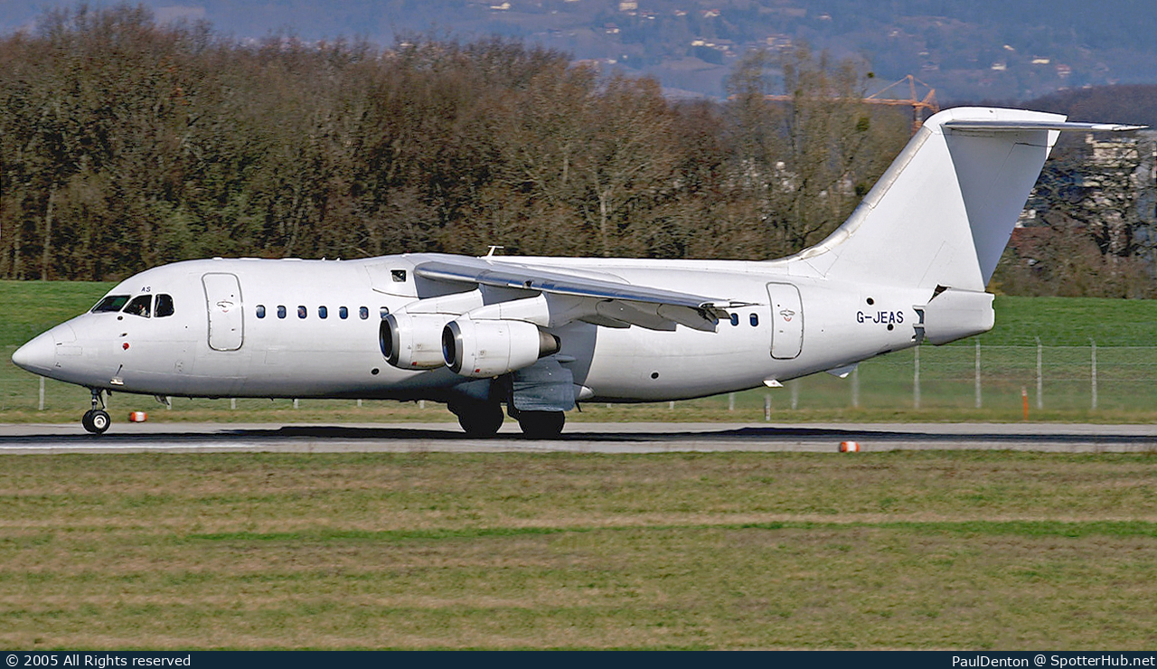 Photo of G-JEAS - British Aerospace 146-200 operated by flybe