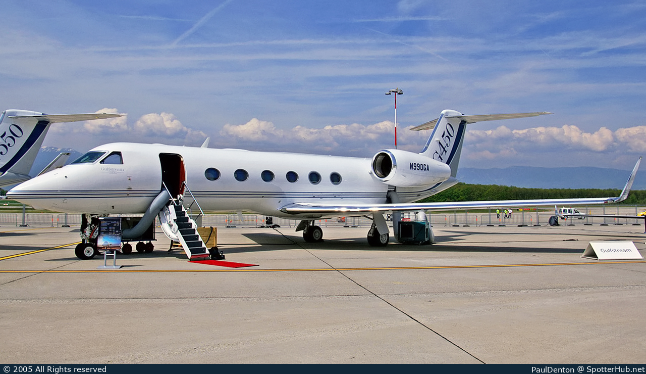 Photo of N990GA - Gulfstream GIV-X (G450) operated by Gulfstream Aerospace