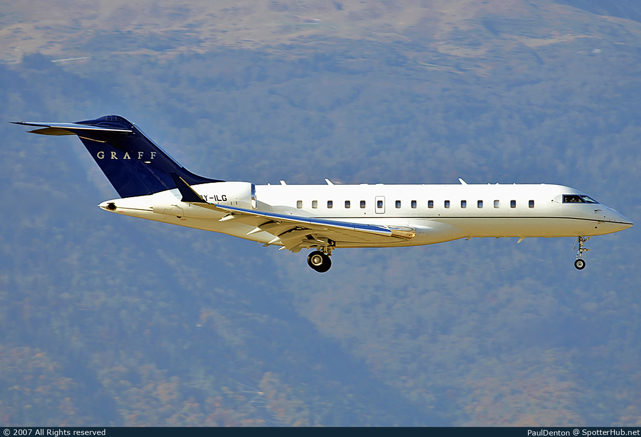 Photo of OY-ILG - Bombardier Global Express XRS operated by ExecuJet Scandinavia