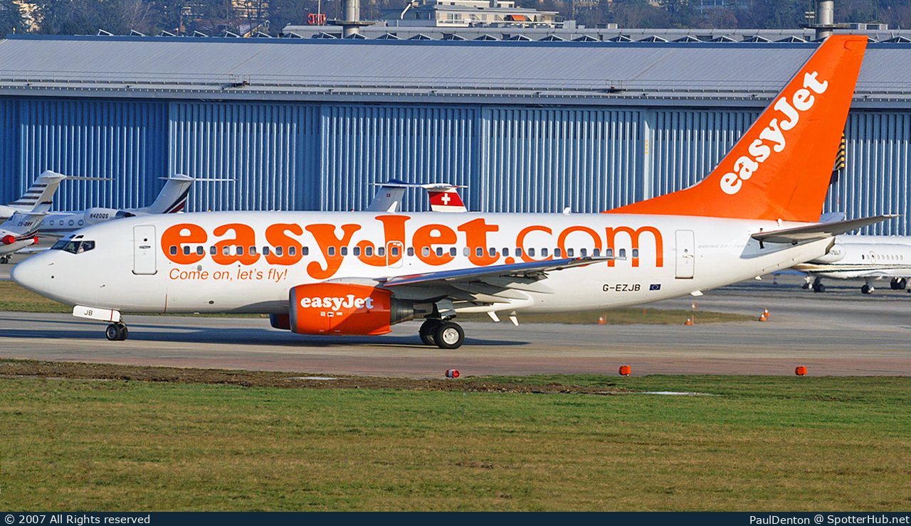 Photo of G-EZJB - Boeing 737-73V operated by easyJet