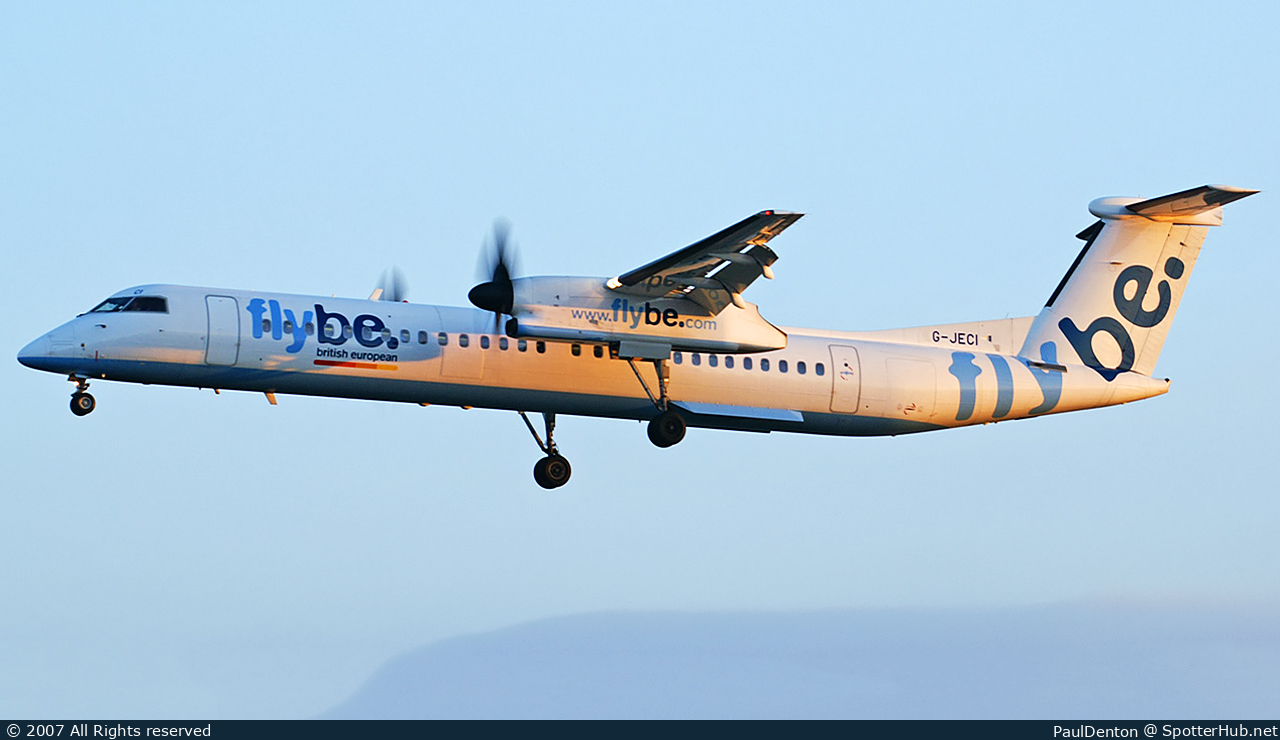 Photo of G-JECI - Bombardier DHC-8-402 Dash 8 Q400 operated by flybe