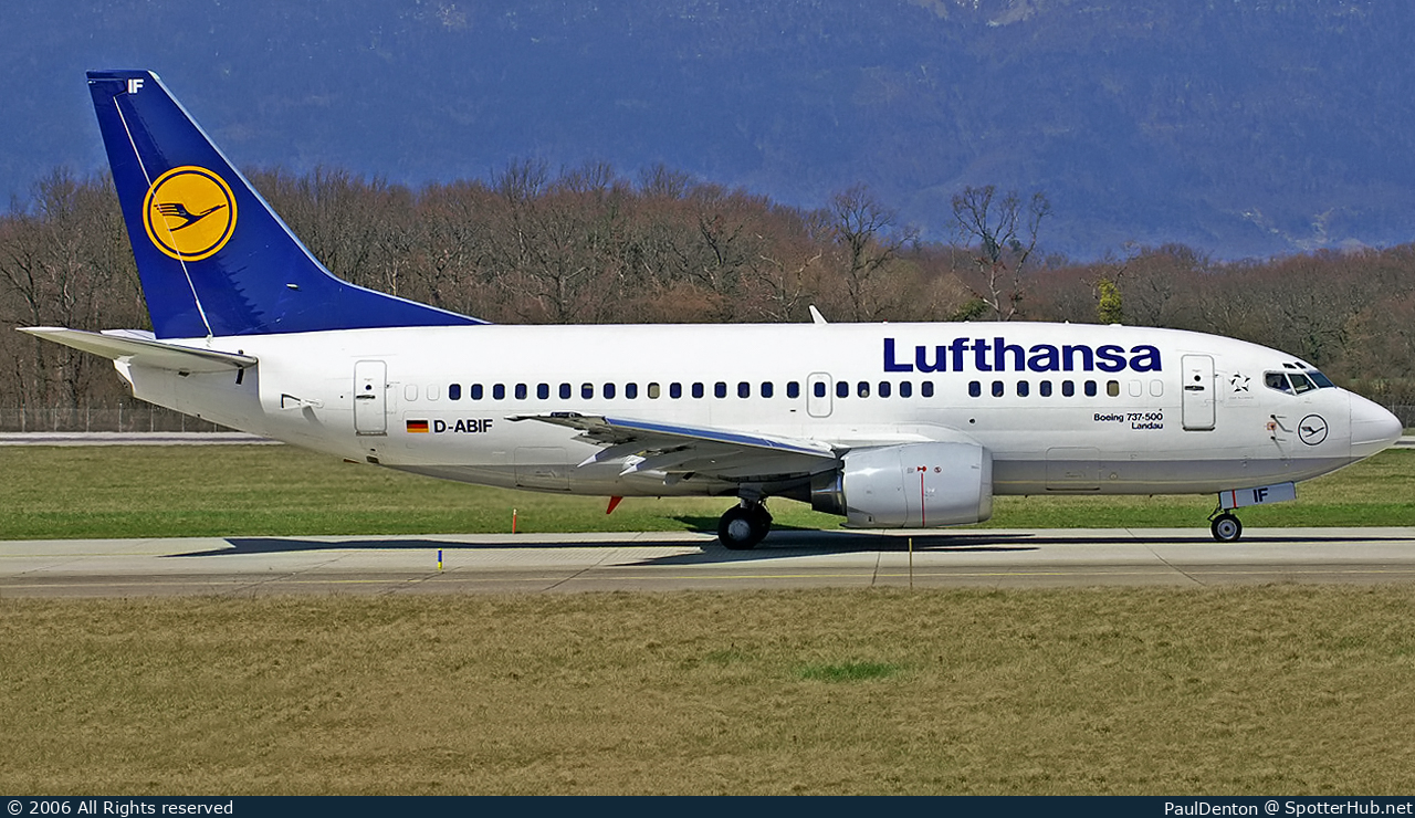 Photo of D-ABIF - Boeing 737-530 operated by Lufthansa