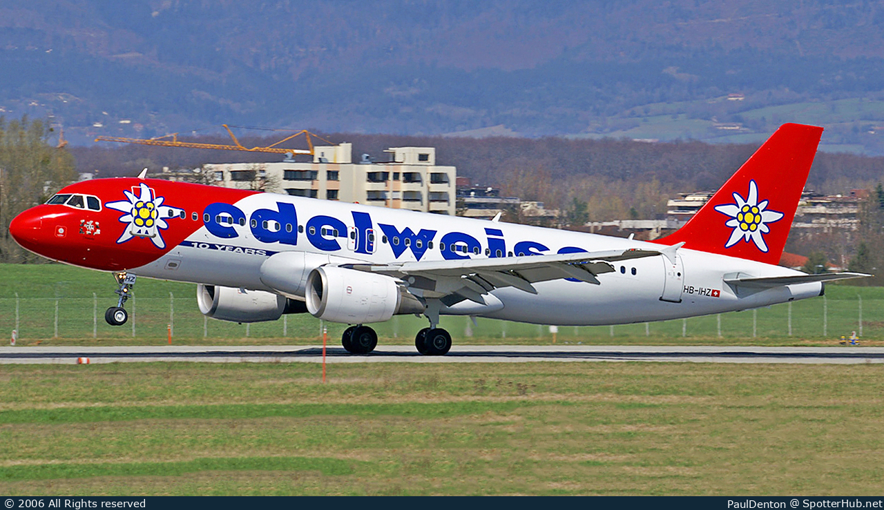 Photo of HB-IHZ - Airbus A320-214 operated by Edelweiss Air