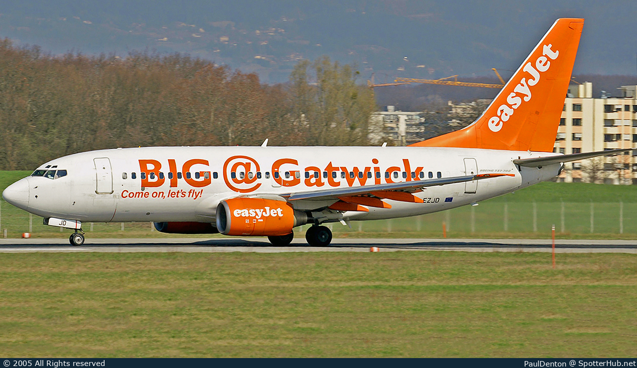 Photo of G-EZJD - Boeing 737-73V operated by easyJet