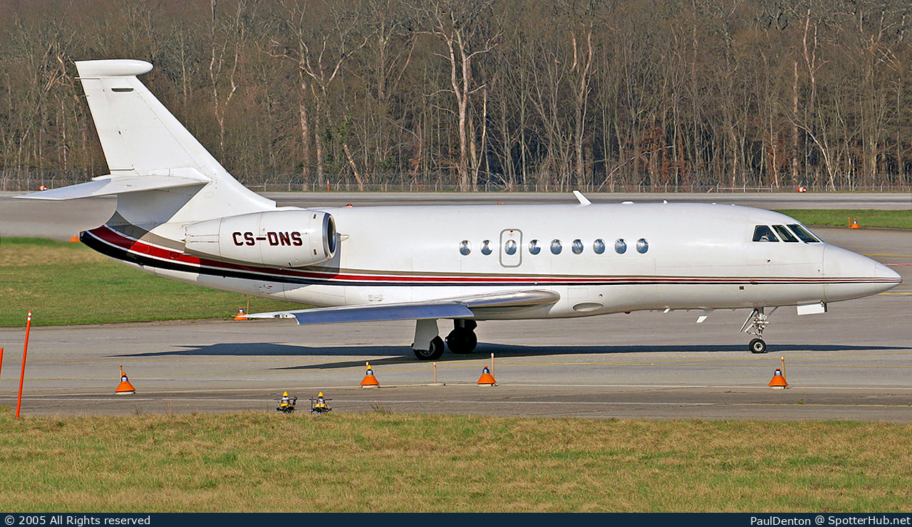 Photo of CS-DNS - Dassault Falcon 2000 operated by NetJets Europe