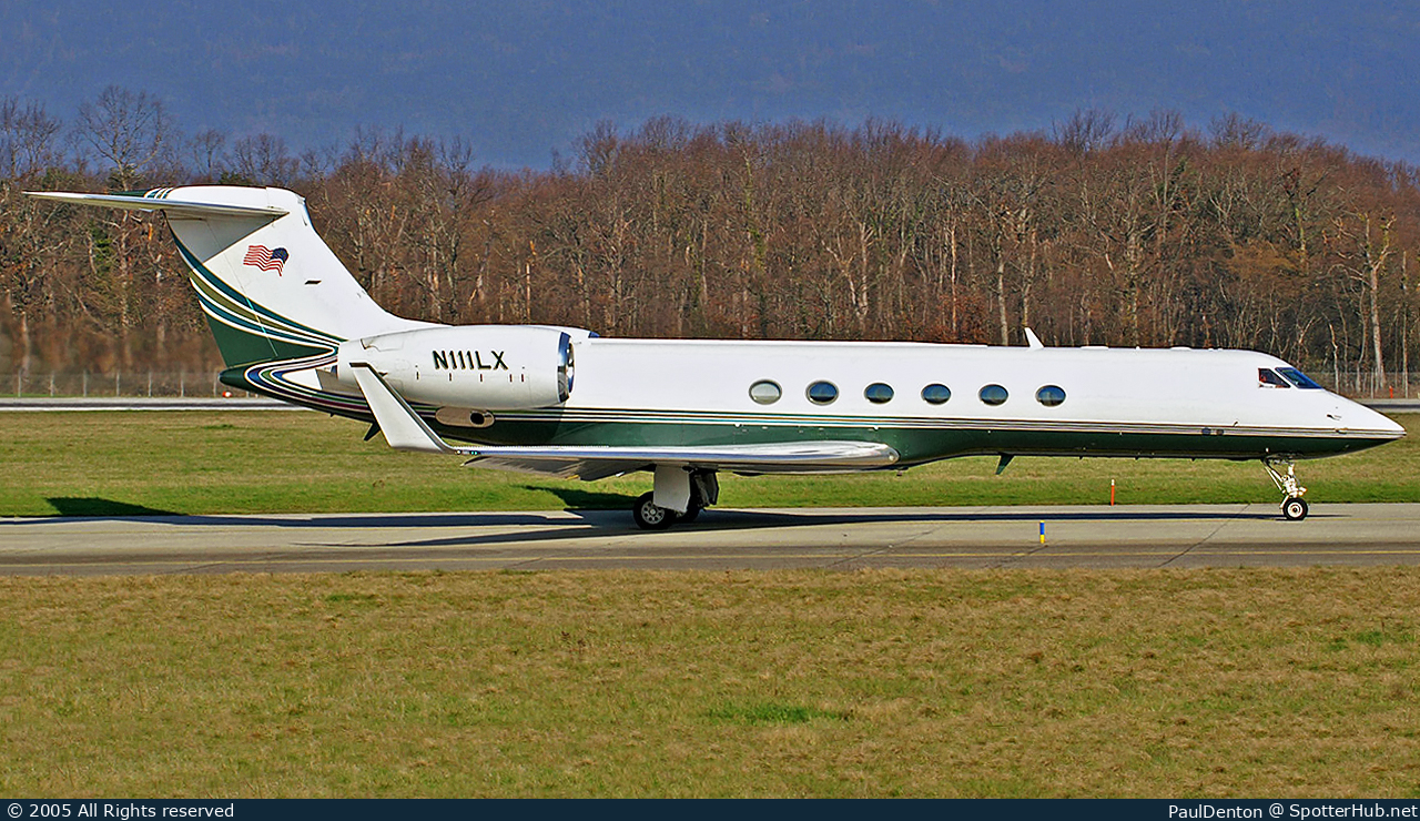 Photo of N111LX - Gulfstream GV operated by Private
