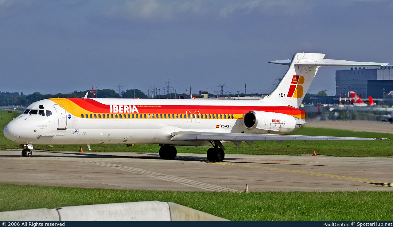 Photo of EC-FEY - McDonnell Douglas MD-87 operated by Iberia