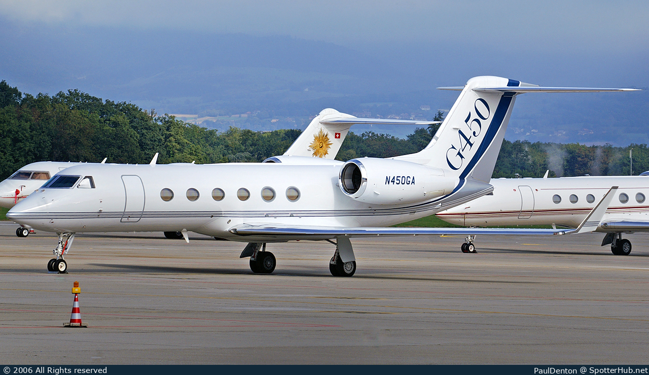 Photo of N450GA - Gulfstream GIV-X (G450) operated by Gulfstream Aerospace