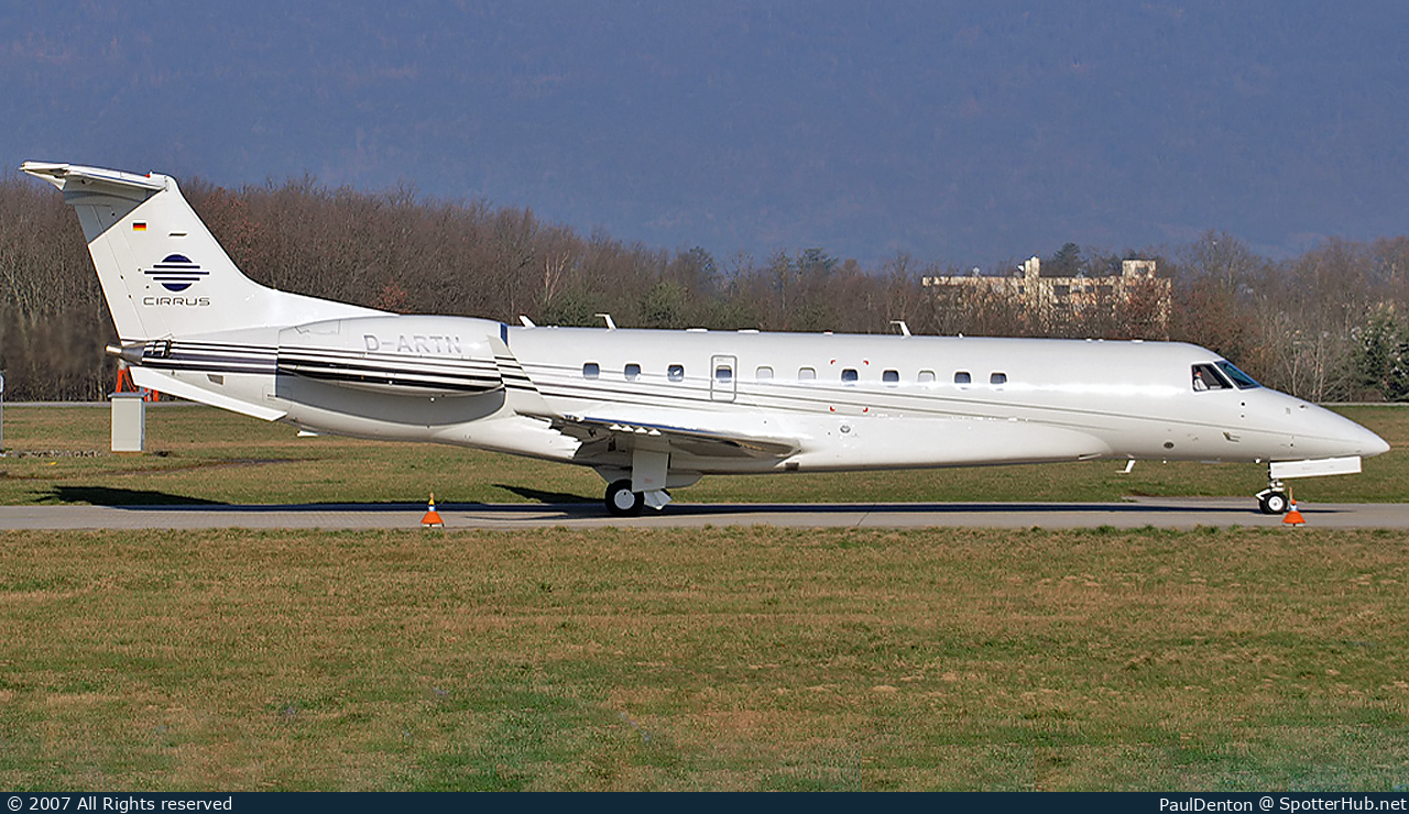 Photo of D-ARTN - Embraer Legacy 600 operated by Cirrus Airlines