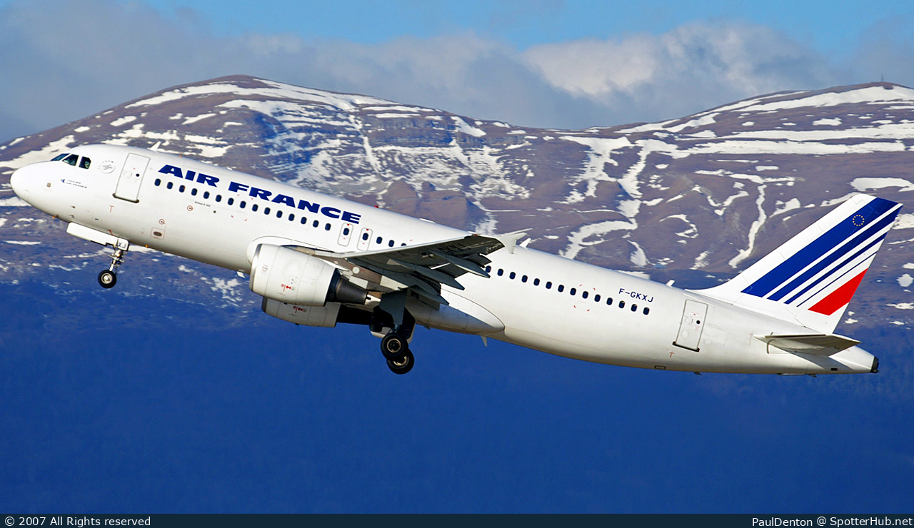 Photo of F-GKXJ - Airbus A320-214 operated by Air France