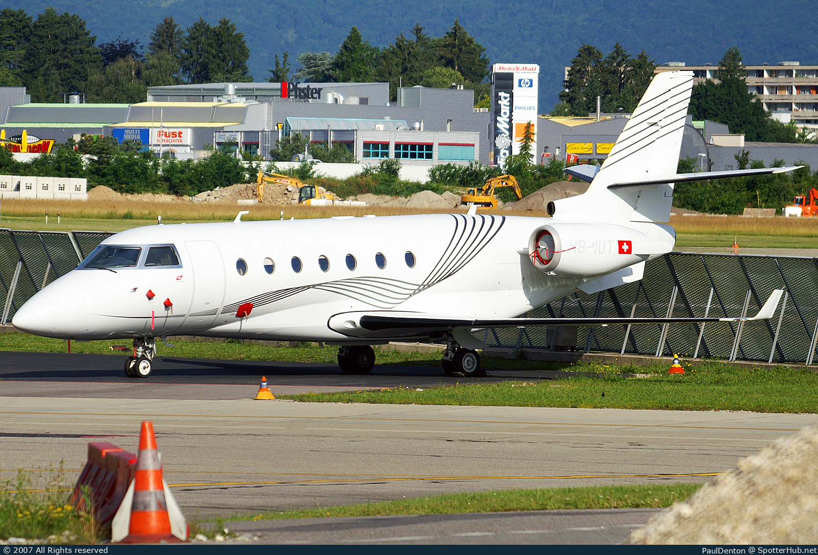 Photo of HB-IUT - IAI 1126 Galaxy operated by TAG Aviation
