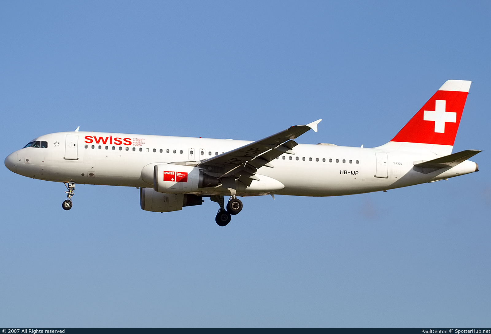 Photo of HB-IJP - Airbus A320-214 operated by Swiss International Air Lines