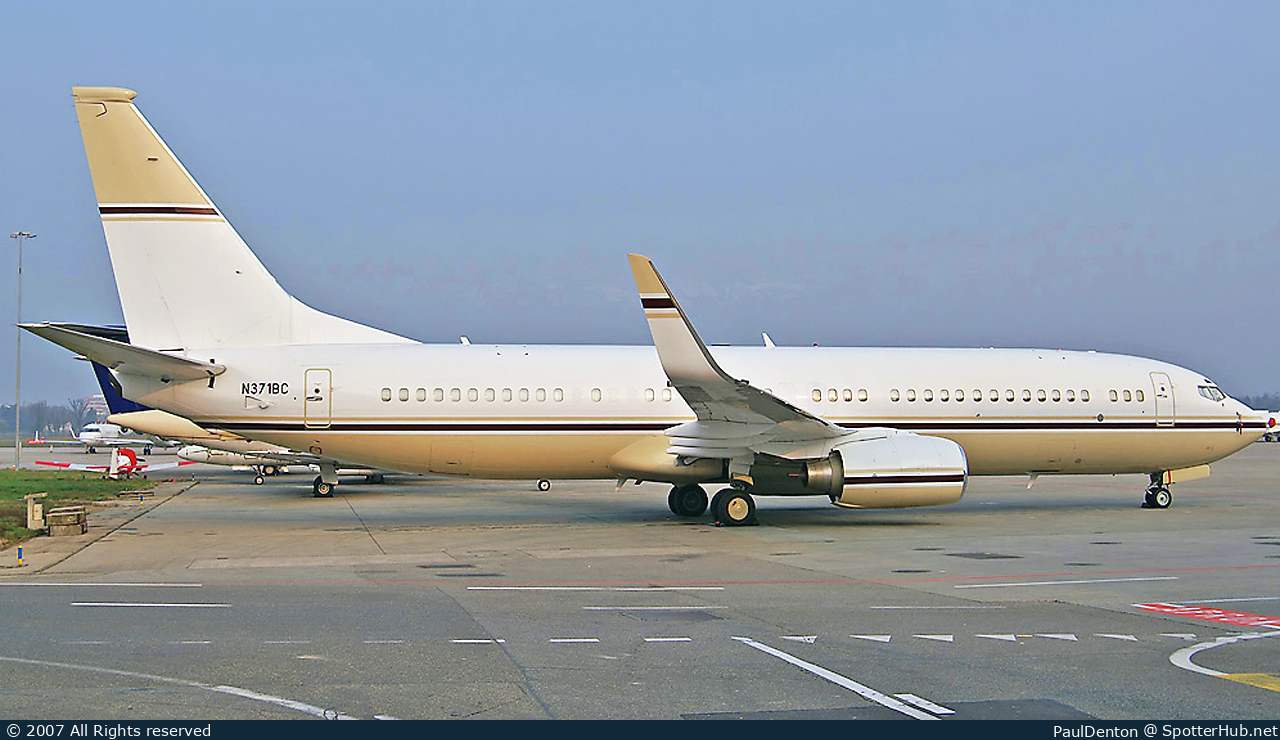 Photo of N371BC - Boeing 737-8EF(BBJ2) operated by Mid East Jet