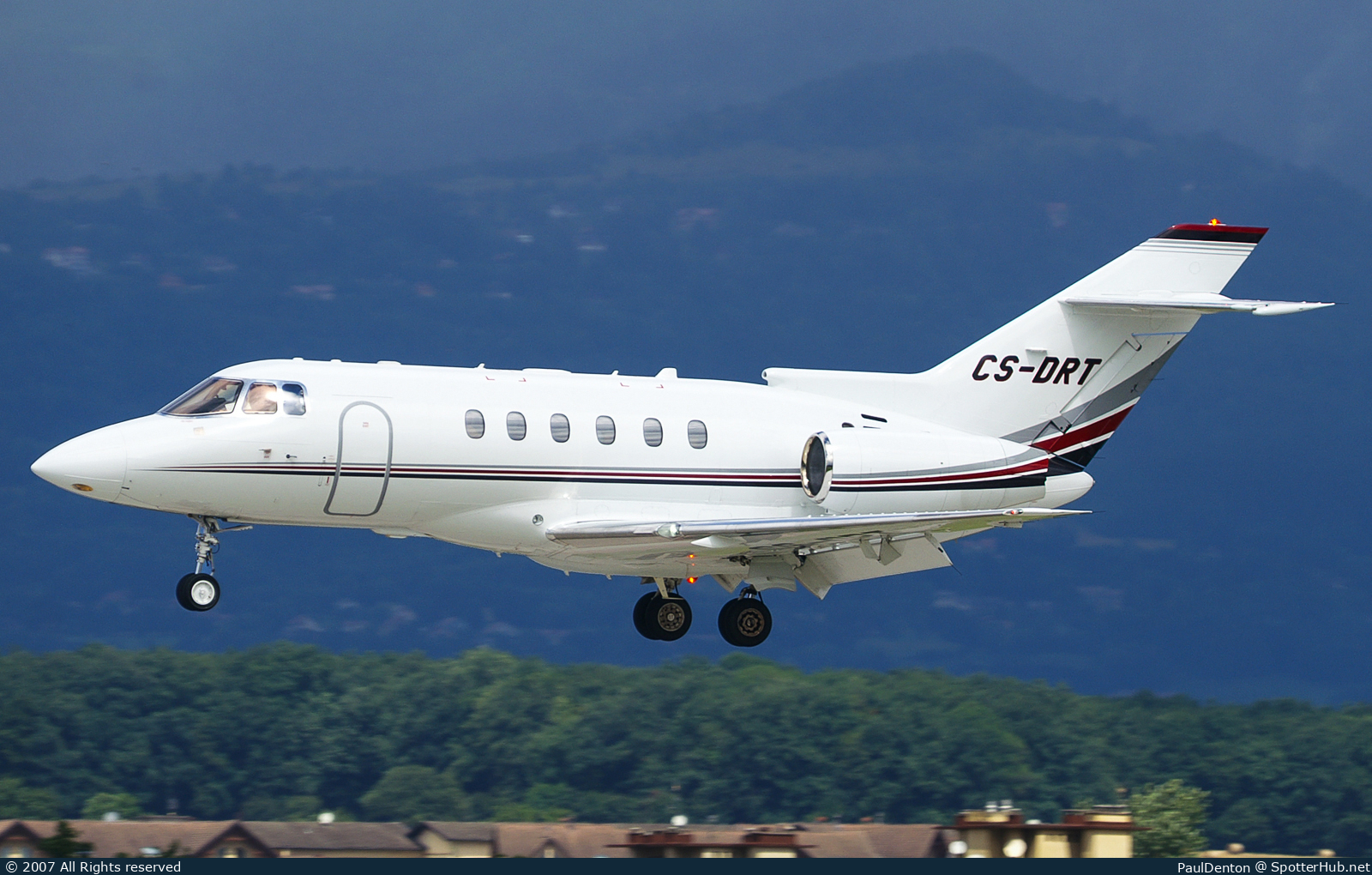 Photo of CS-DRT - Hawker Beechcraft 800XP operated by NetJets Europe