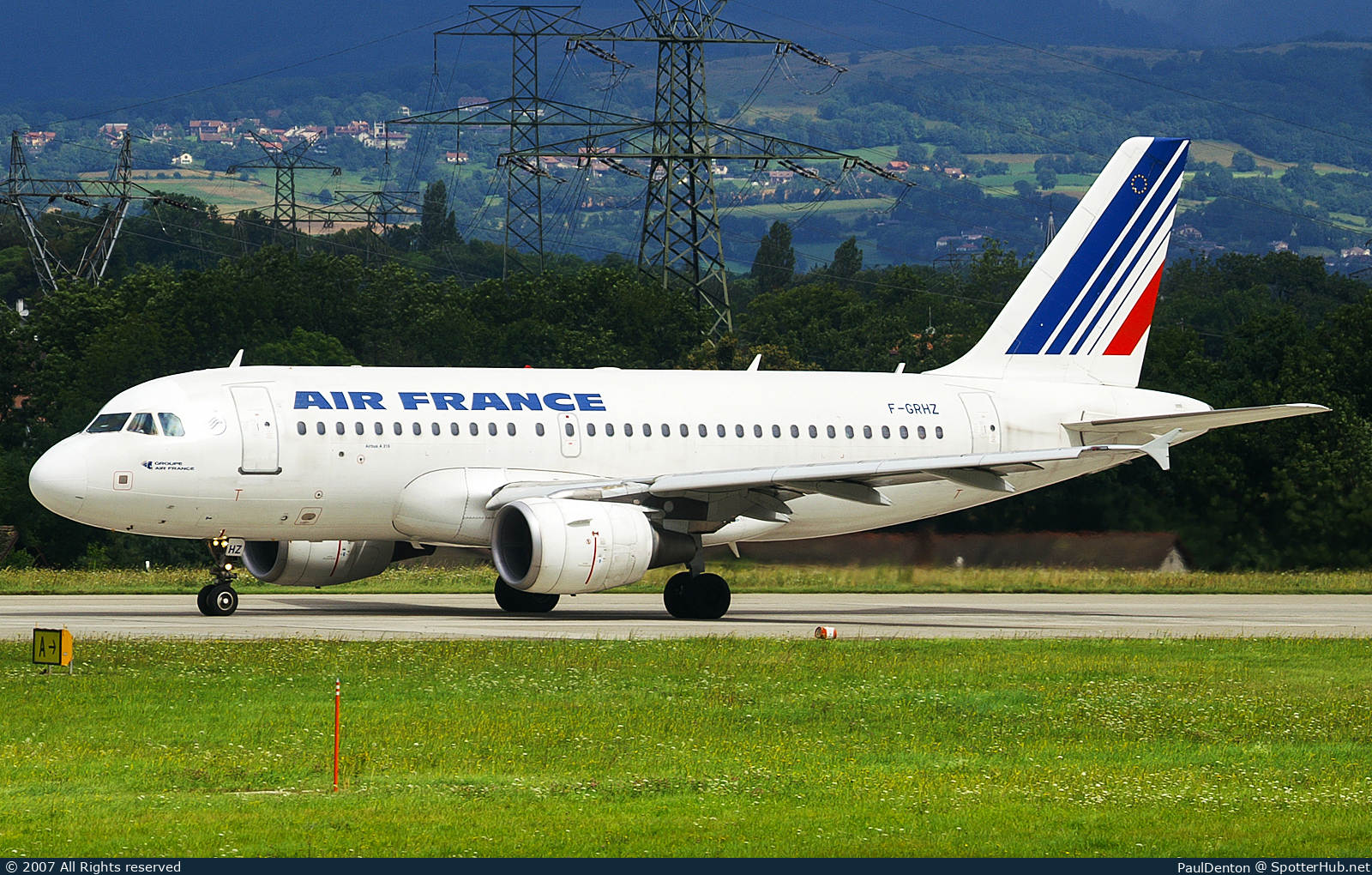 Photo of F-GRHZ - Airbus A319-111 operated by Air France