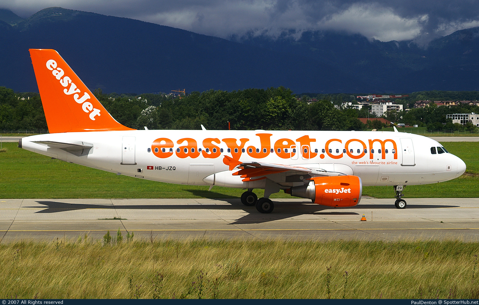 Photo of HB-JZQ - Airbus A319-111 operated by easyJet Switzerland