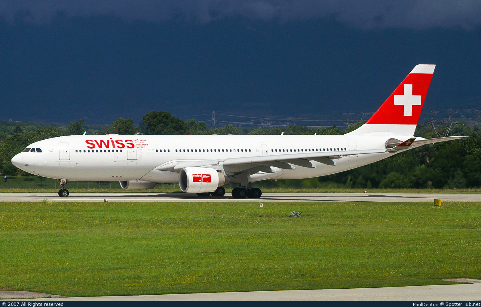 Photo of HB-IQG - Airbus A330-223 operated by Swiss International Air Lines