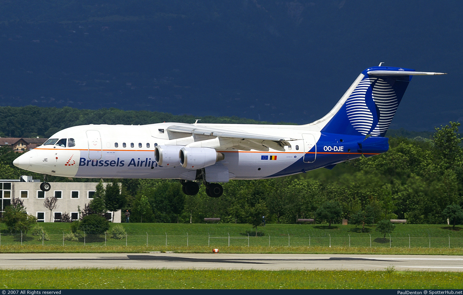 Photo of OO-DJE - British Aerospace 146-200 operated by Brussels Airlines