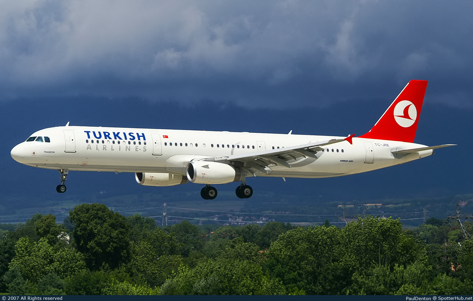 Photo of TC-JRE - Airbus A321-231 operated by Turkish Airlines