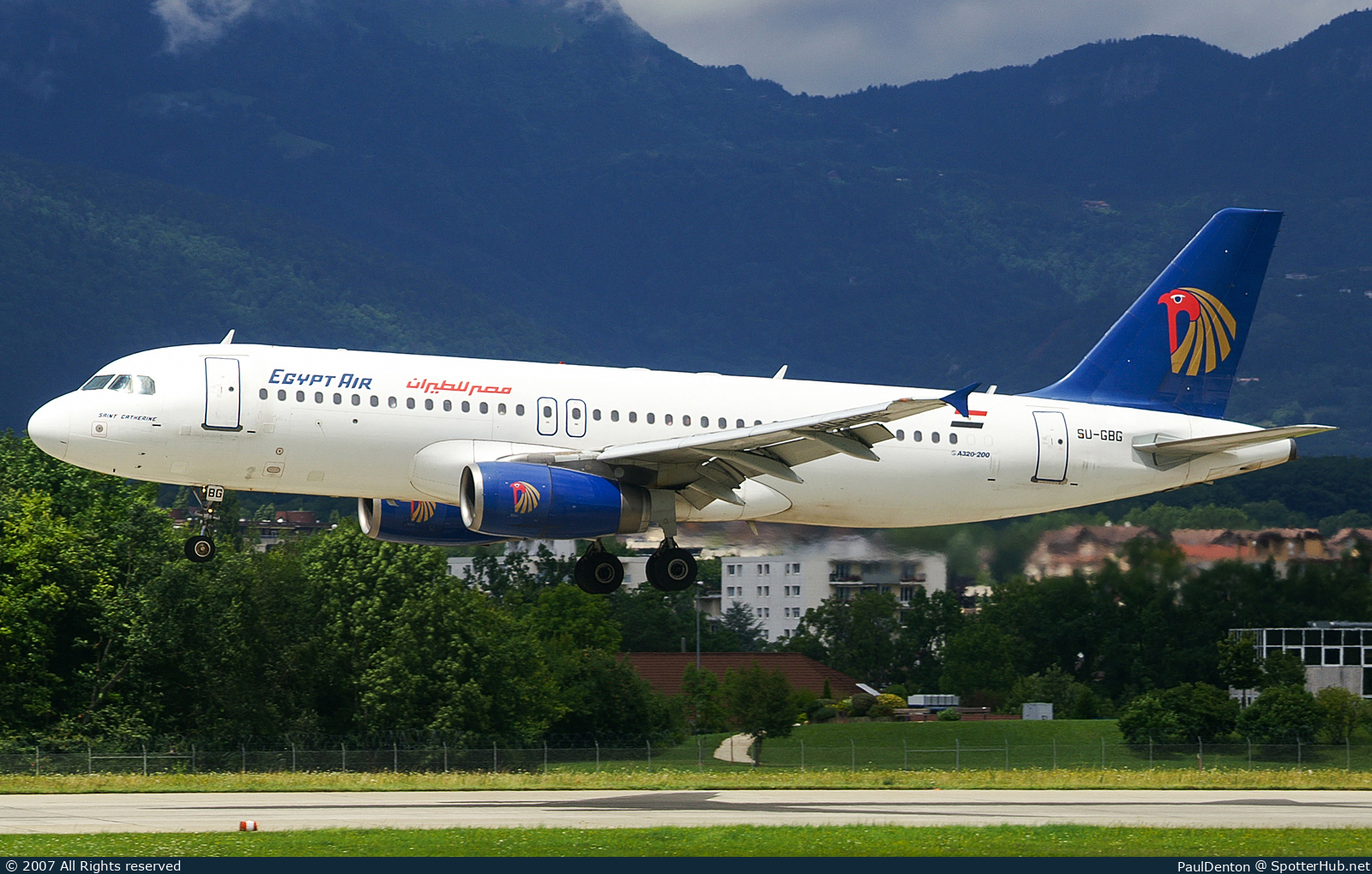 Photo of SU-GBG - Airbus A320-231 operated by Egyptair