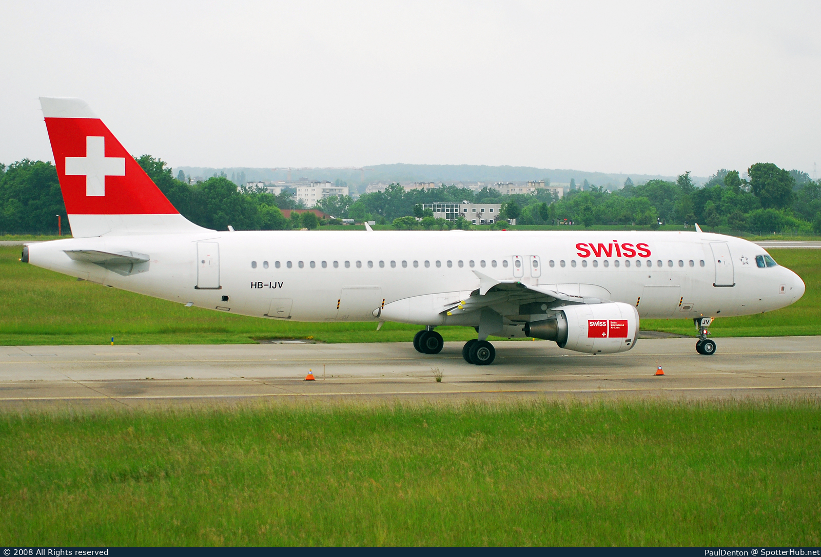 Photo of HB-IJV - Airbus A320-214 operated by Swiss International Air Lines