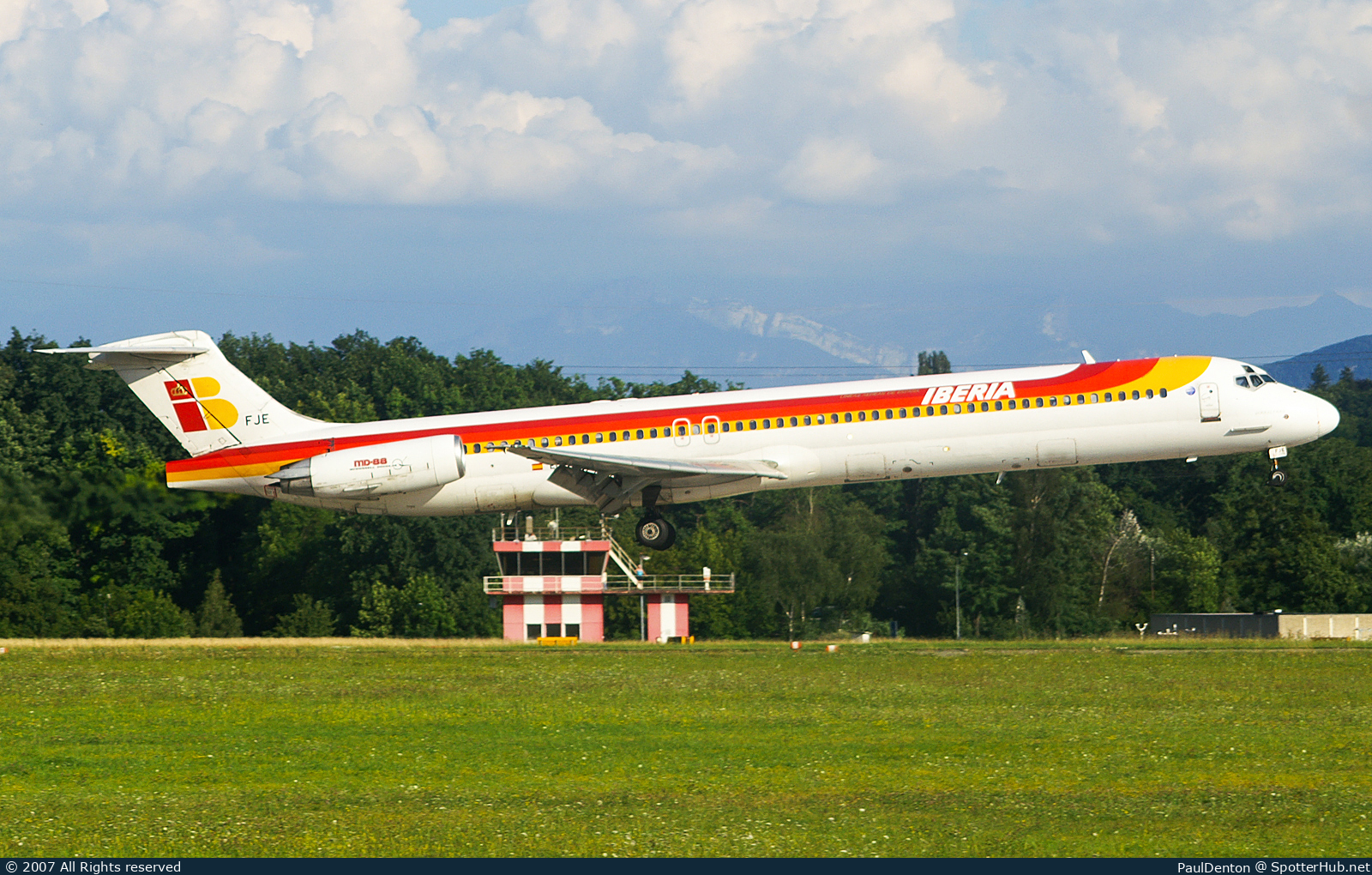 Photo of EC-FJE - McDonnell Douglas MD-88 operated by Iberia