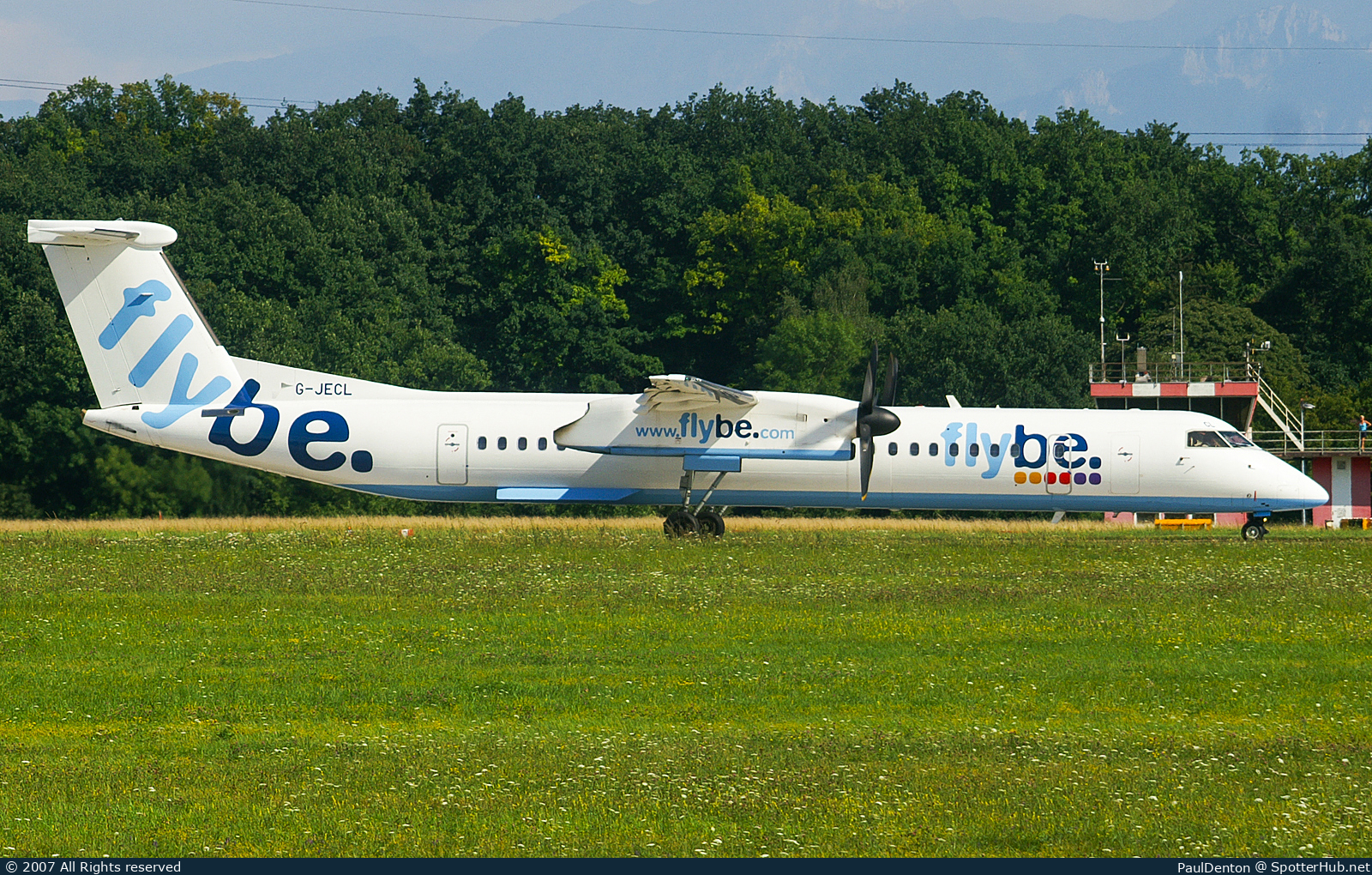 Photo of G-JECL - Bombardier DHC-8-402 Dash 8 Q400 operated by flybe