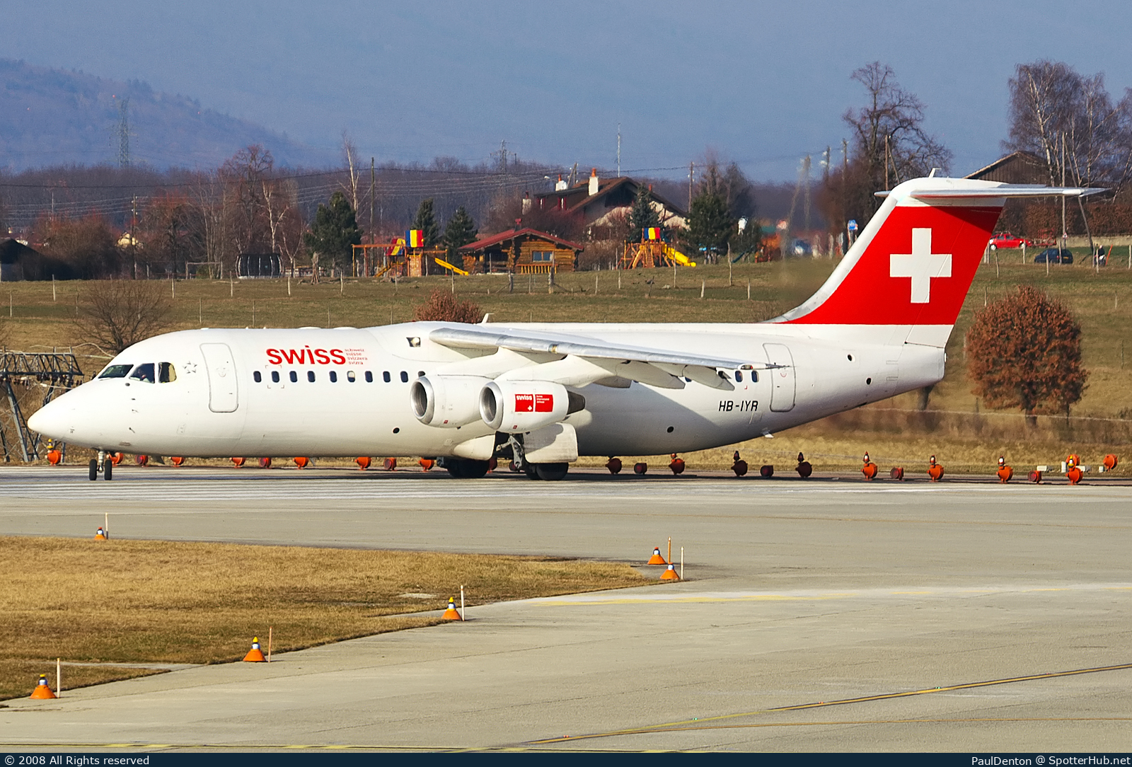 Photo of HB-IYR - British Aerospace Avro RJ100 operated by Swiss International Air Lines