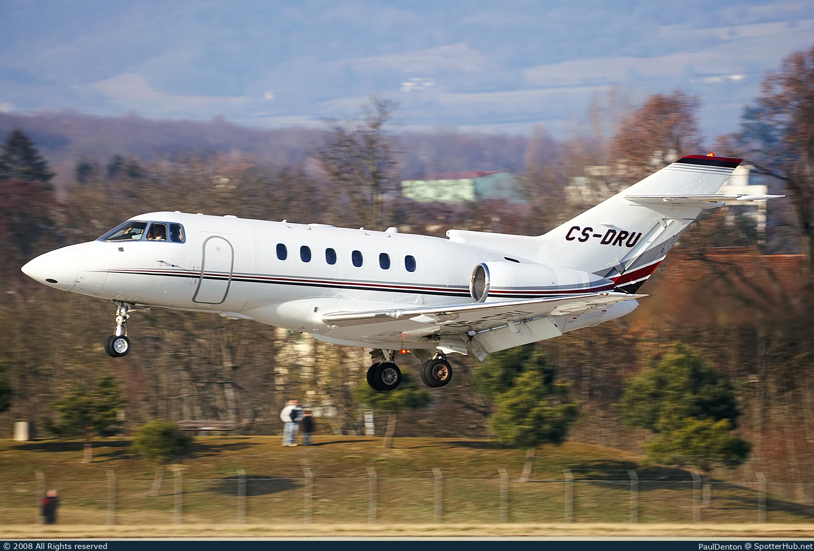 Photo of CS-DRU - Hawker Beechcraft 800XPi operated by NetJets Europe
