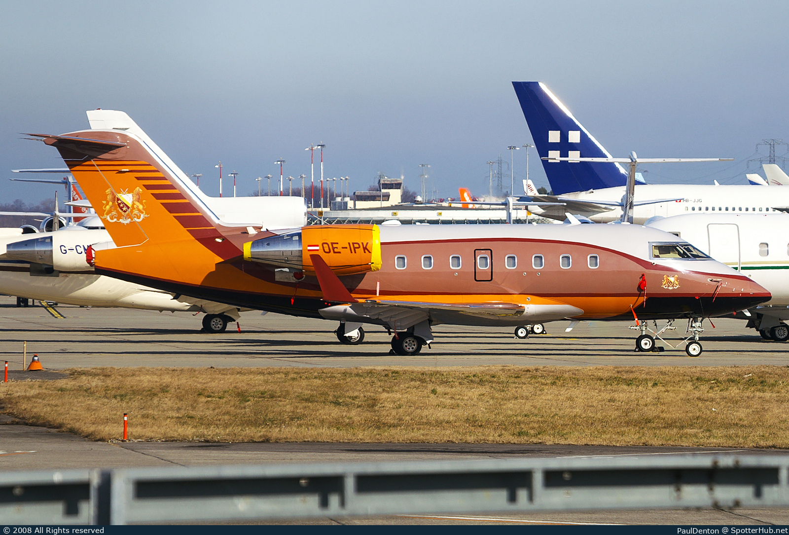 Photo of OE-IPK - Bombardier Challenger 604 operated by Global Jet Luxembourg