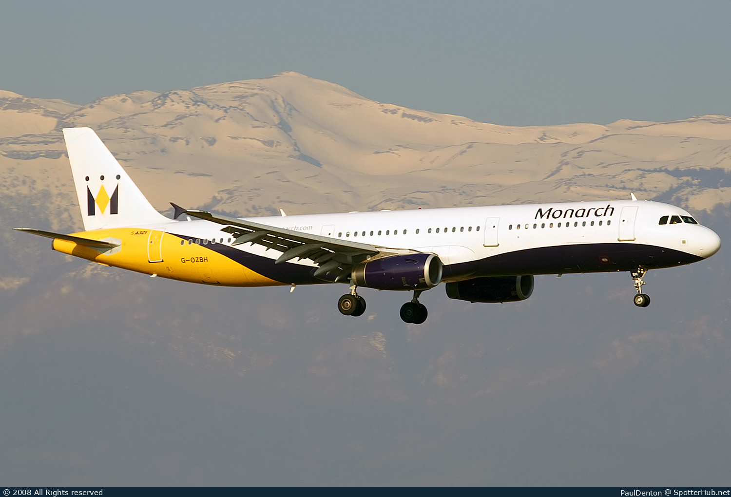 Photo of G-OZBH - Airbus A321-231 operated by Monarch Airlines