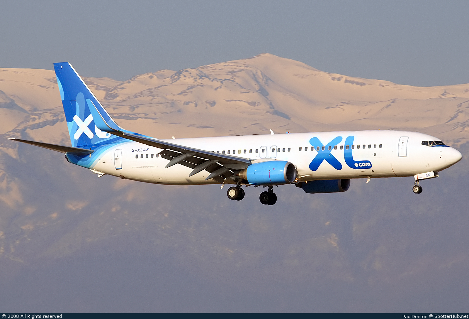 Photo of G-XLAK - Boeing 737-8FH operated by XL Airways