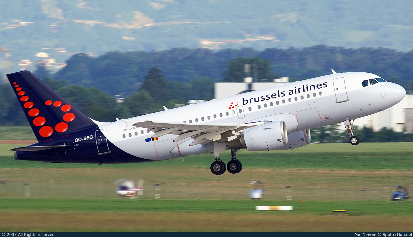Photo of OO-SSG - Airbus A319-112 operated by Brussels Airlines