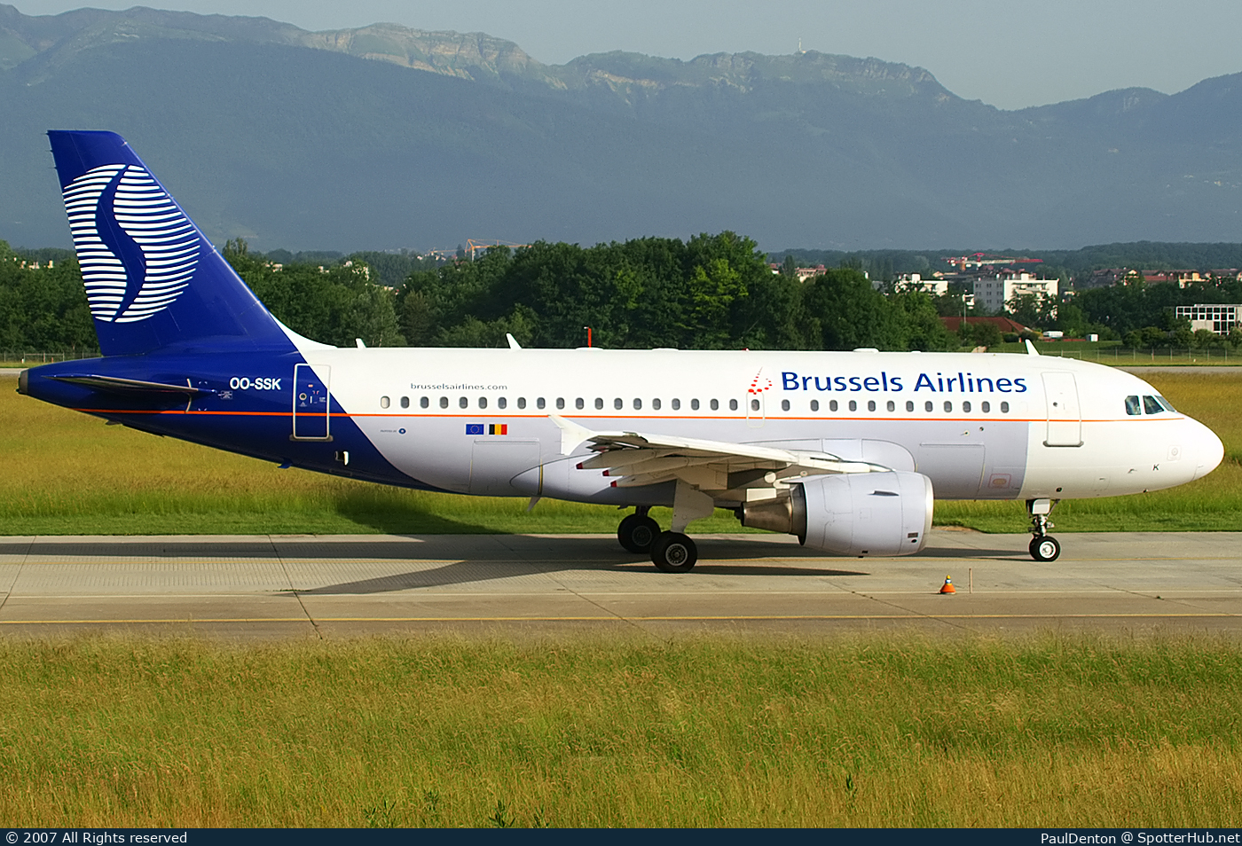 Photo of OO-SSK - Airbus A319-112 operated by Brussels Airlines