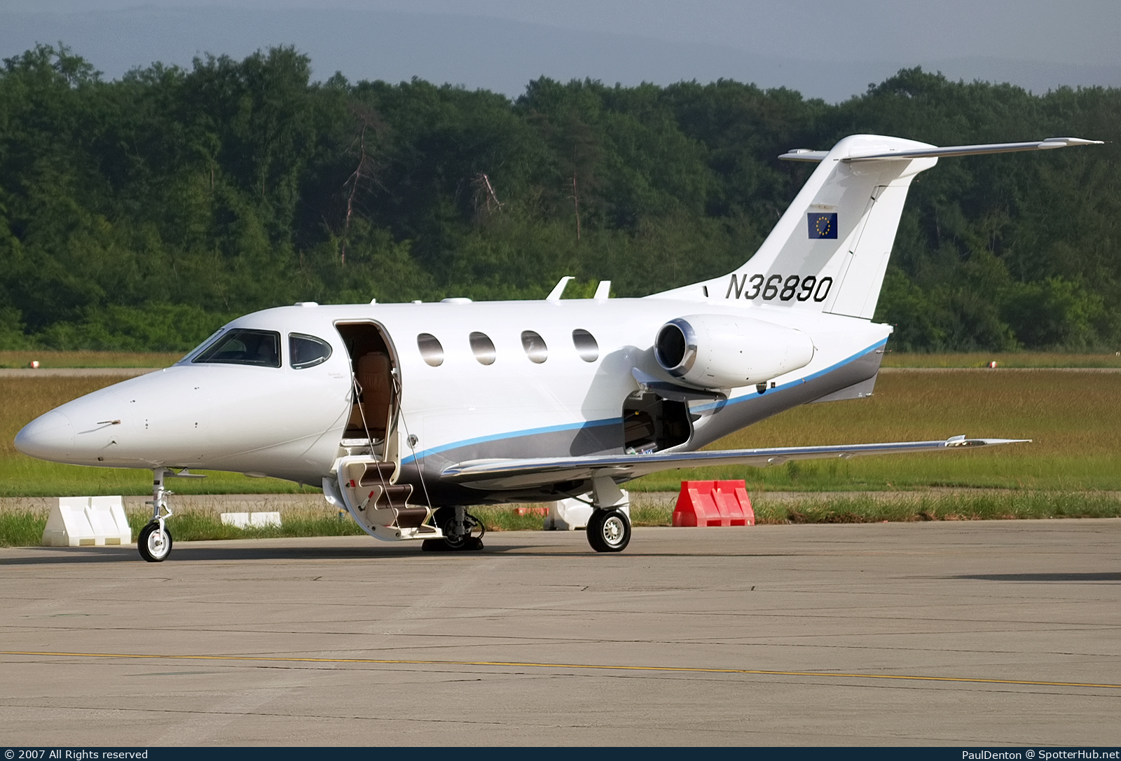 Photo of N36890 - Hawker Beechcraft 390 Premier IA operated by Hawker Beechcraft