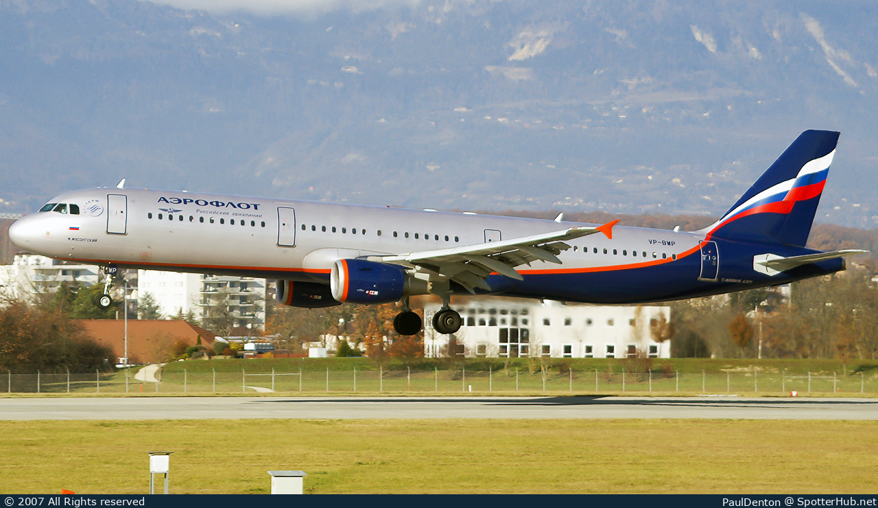 Photo of VP-BWP - Airbus A321-211 operated by Aeroflot