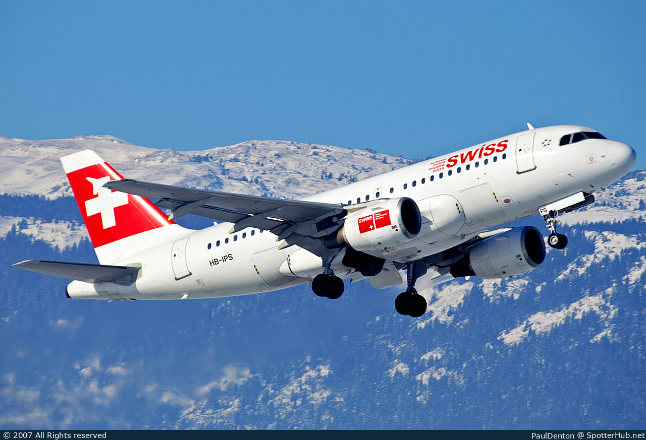 Photo of HB-IPS - Airbus A319-112 operated by Swiss International Air Lines
