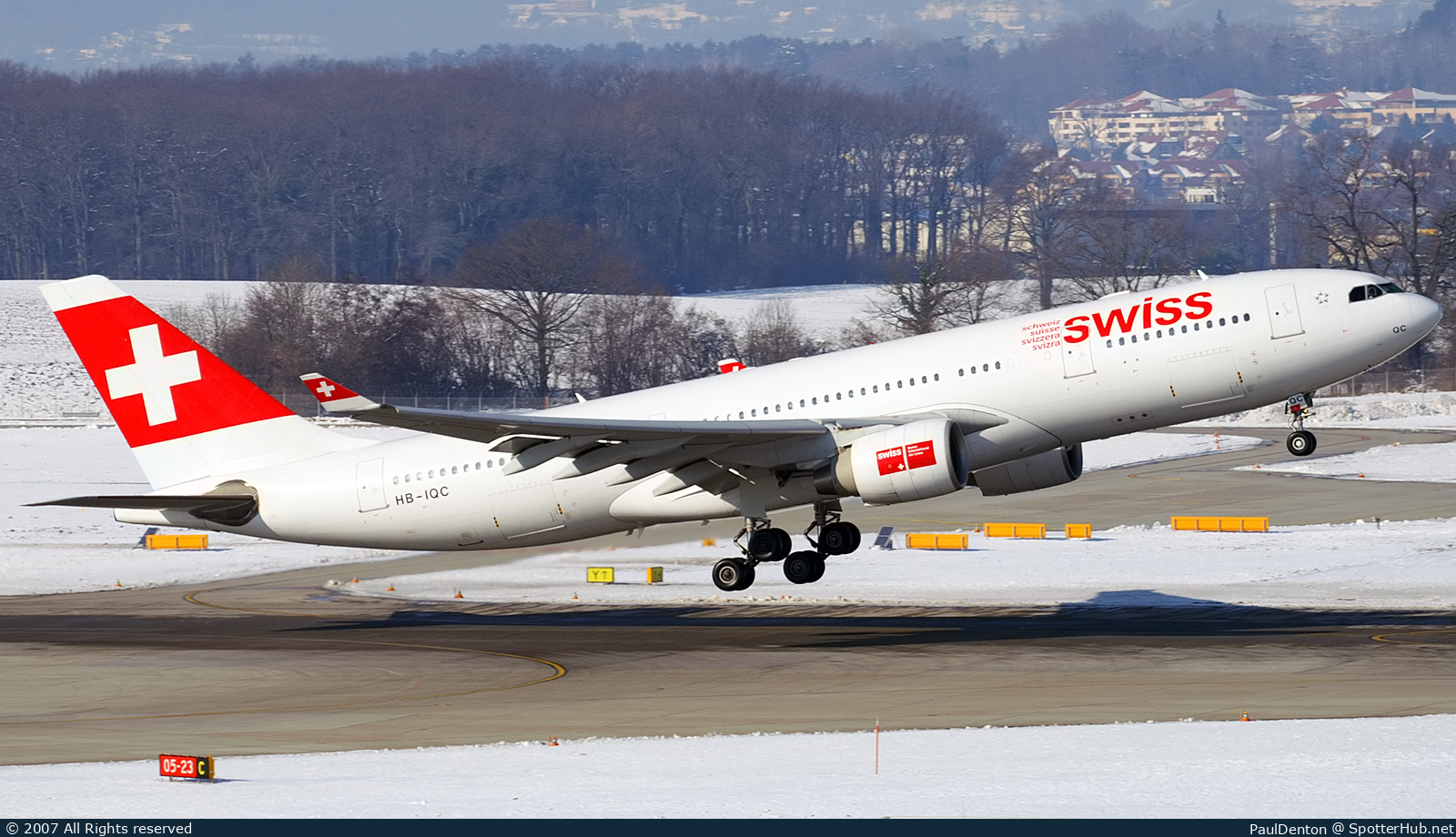 Photo of HB-IQC - Airbus A330-223 operated by Swiss International Air Lines