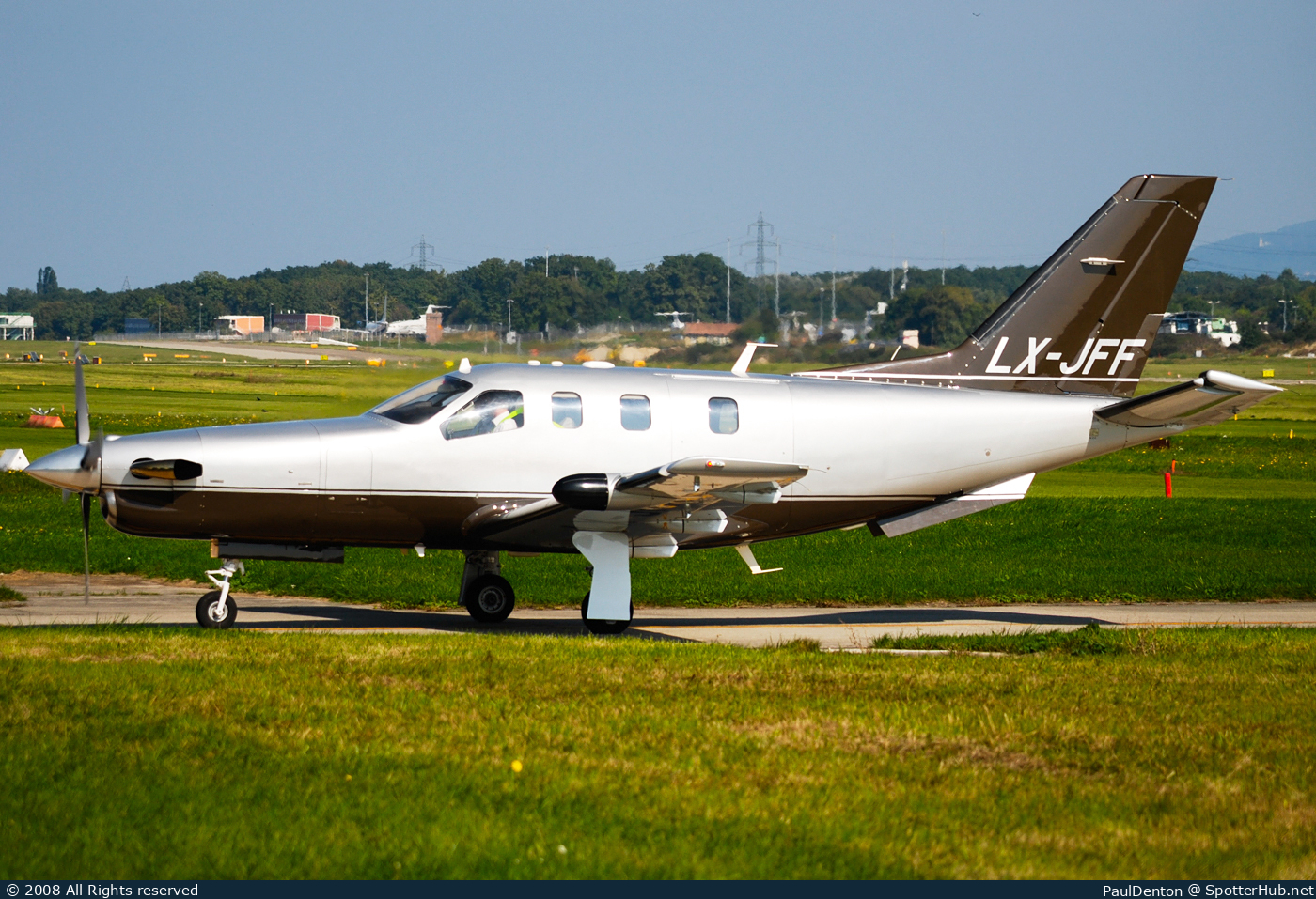 Photo of LX-JFF - SOCATA TBM 700 operated by Jetfly Aviation