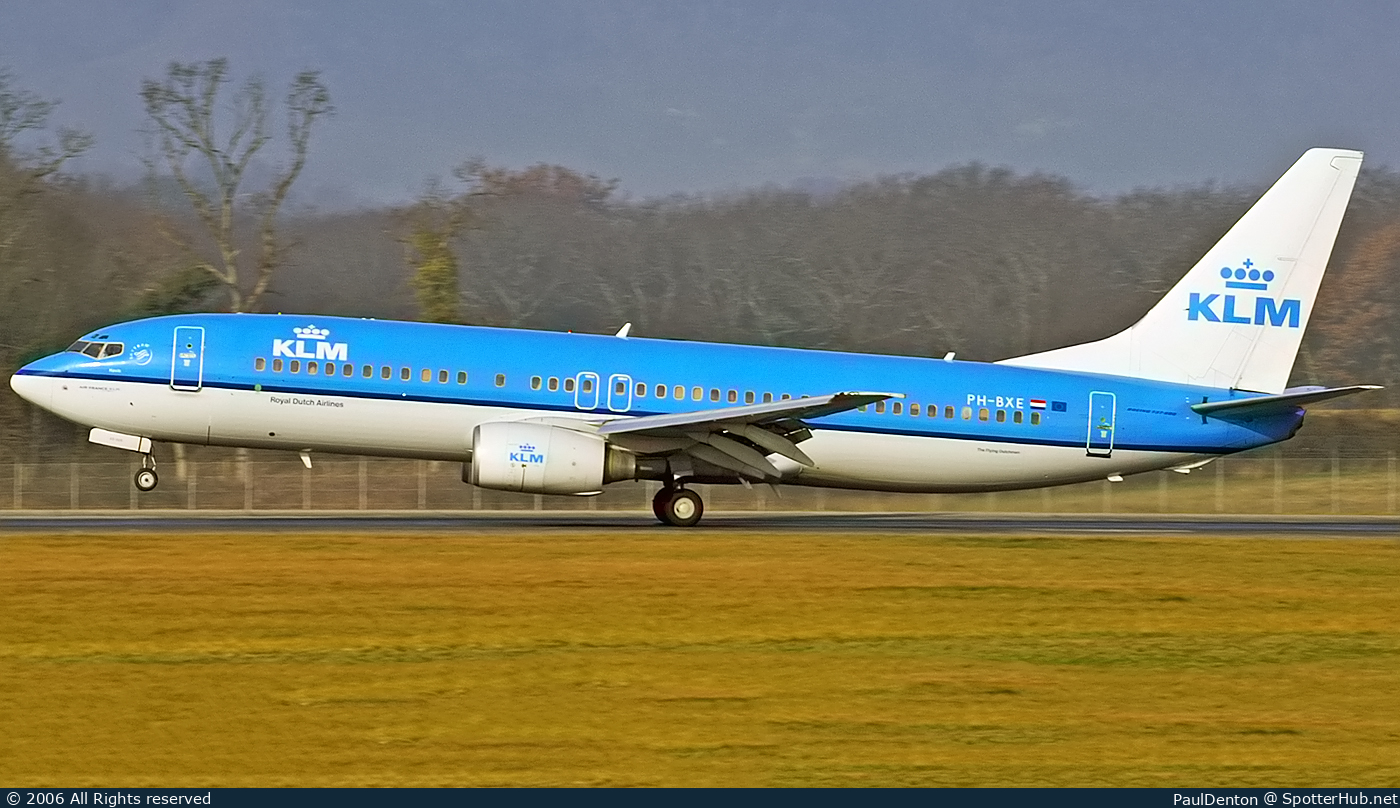 Photo of PH-BXE - Boeing 737-8K2 operated by KLM Royal Dutch Airlines