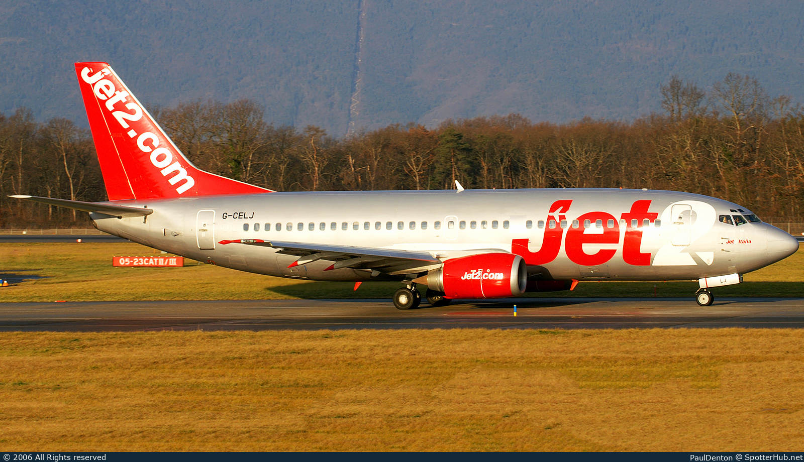 Photo of G-CELJ - Boeing 737-330 operated by Jet2