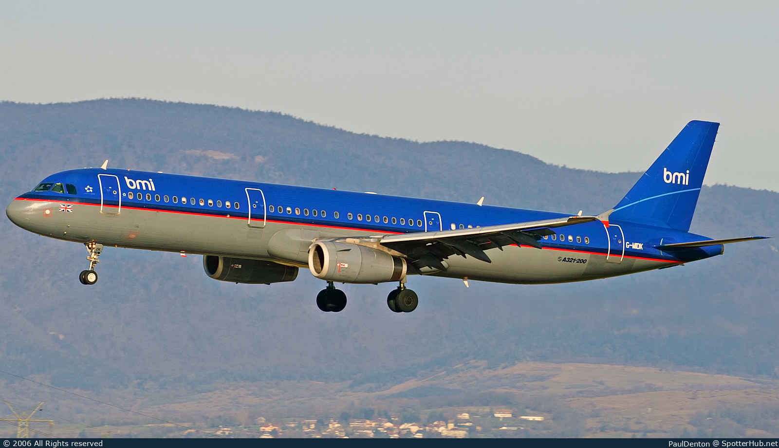 Photo of G-MIDK - Airbus A321-231 operated by bmi British Midland