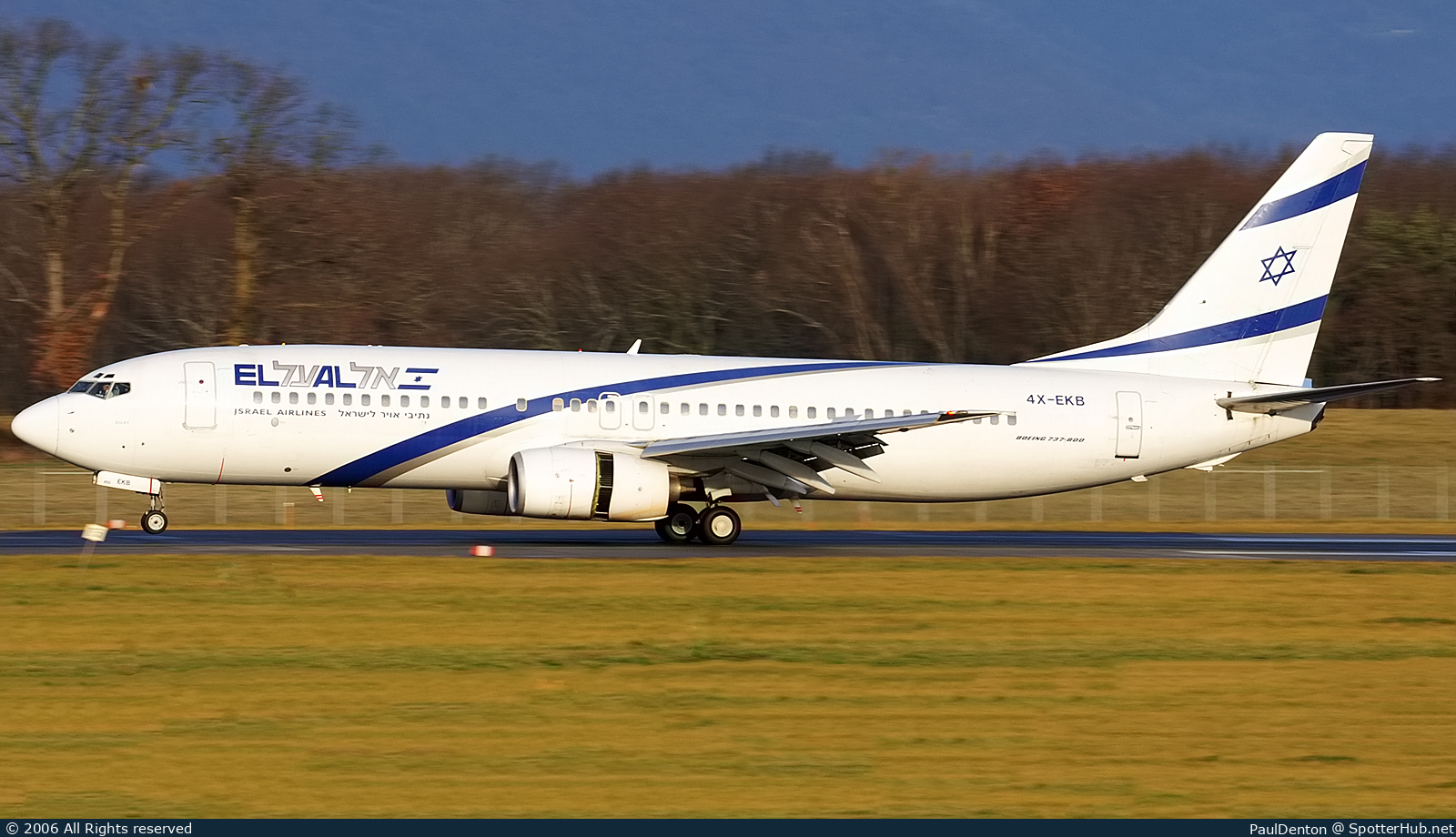 Photo of 4X-EKB - Boeing 737-858 operated by El Al Israel Airlines