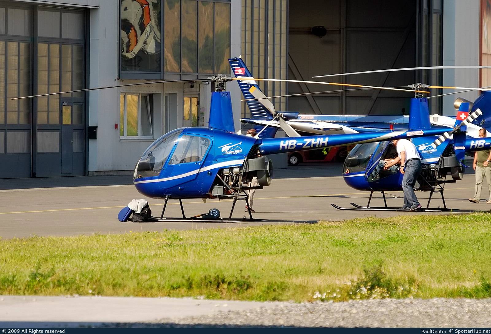 Photo of HB-ZHH - Robinson R22 Beta operated by Groupe Hélicoptère Sion
