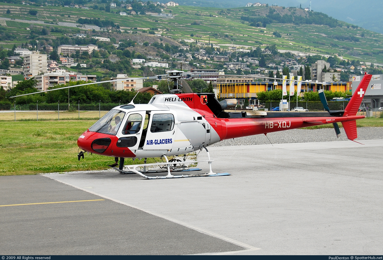 Photo of HB-XQJ - Eurocopter AS350B3 Écureuil operated by Air Glaciers (opb Heli-Linth)