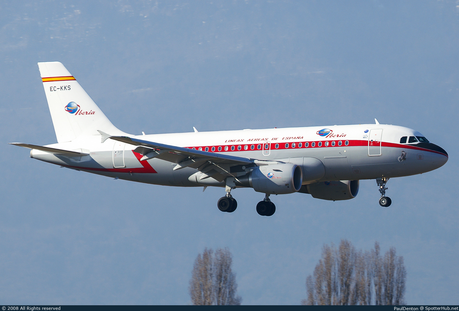 Photo of EC-KKS - Airbus A319-111 operated by Iberia
