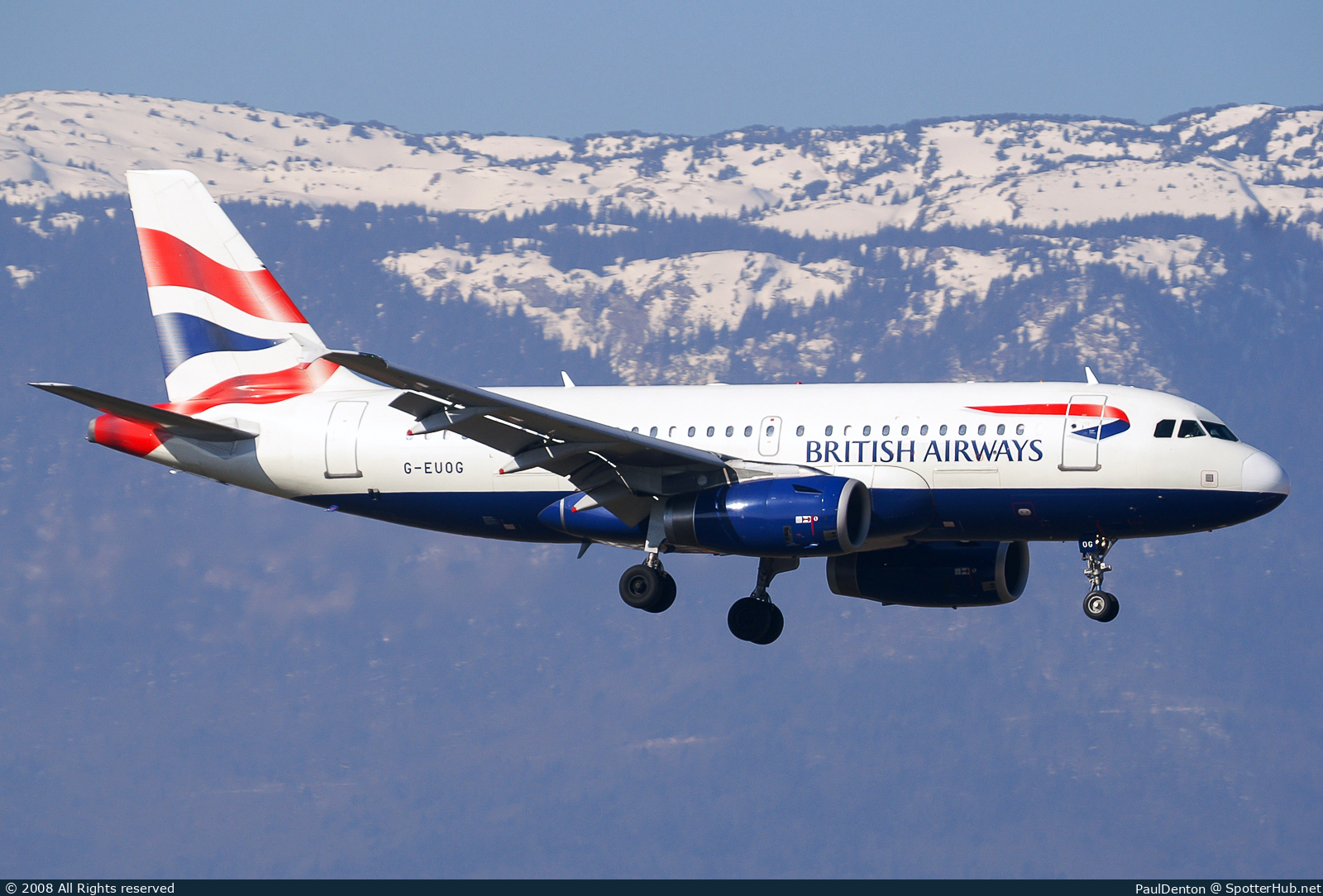 Photo of G-EUOG - Airbus A319-131 operated by British Airways