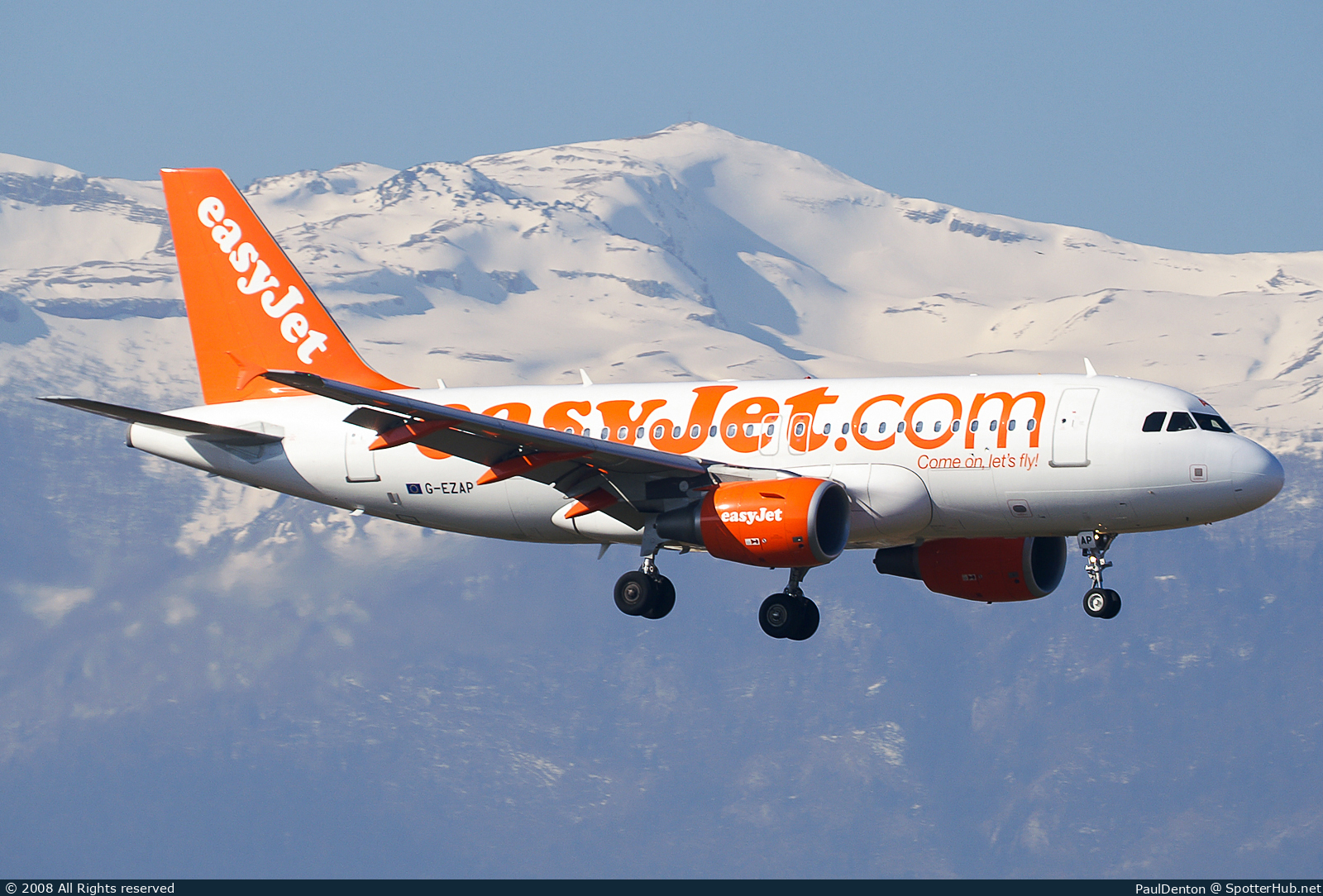 Photo of G-EZAP - Airbus A319-111 operated by easyJet
