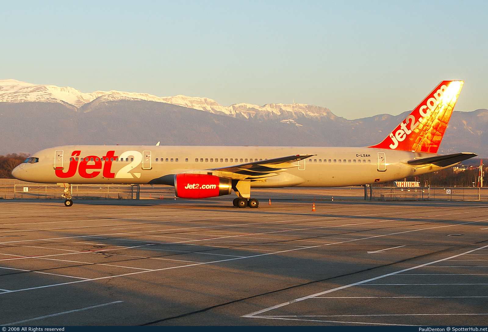 Photo of G-LSAH - Boeing 757-21B operated by Jet2